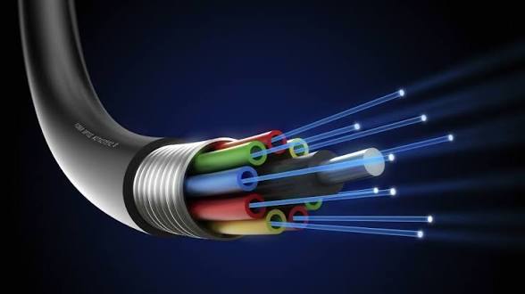 Services High-speed fiber optic and FTTH solutions for seamless connectivity